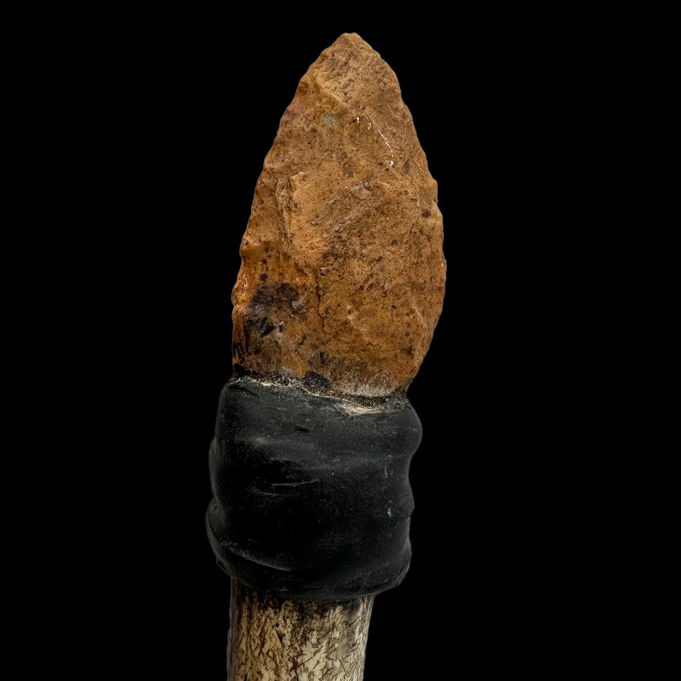 Couteau Inuit en Bois de Cervidé, Cuir et Silex (Alaska) - Première Moitié XXe siècle