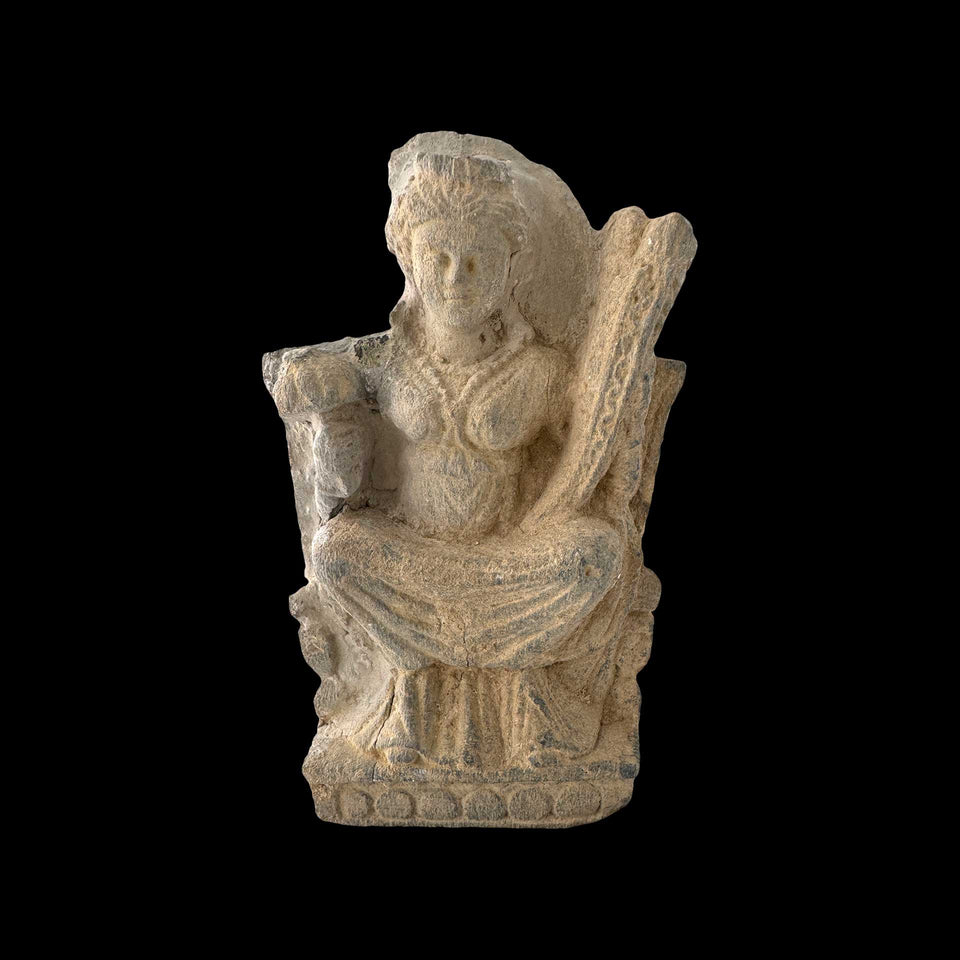 Sculpture de femme Gandhara en Schiste Gris (Gréco-Bouddhique) - Ier à Ve siècle