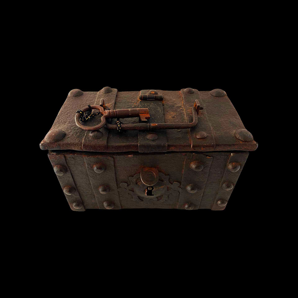 Coffret à Clé en Métal Forgé et Martelé (Europe) - XVIIIe siècle
