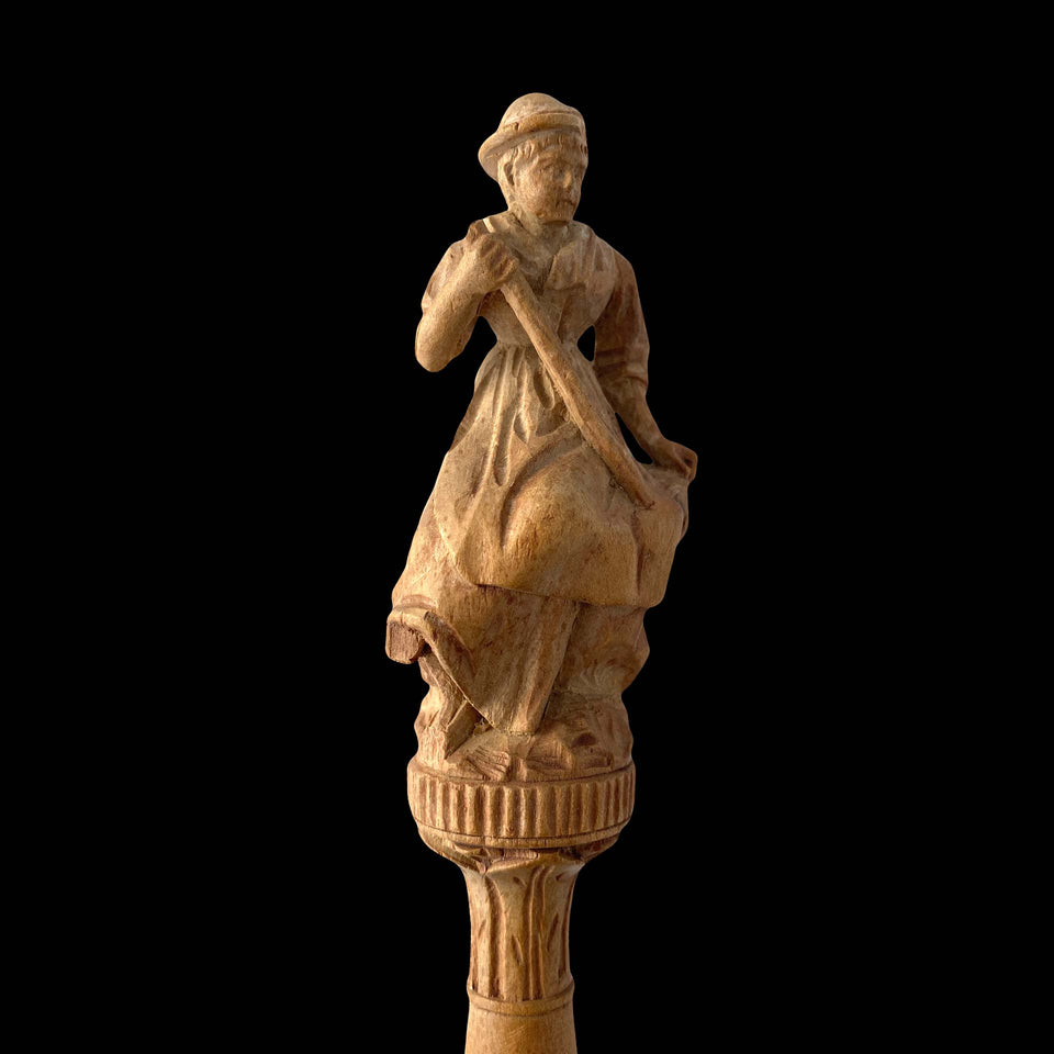 Cuillère "Anthropomorphe" en Bois (France) - Fin du XIIIe siècle