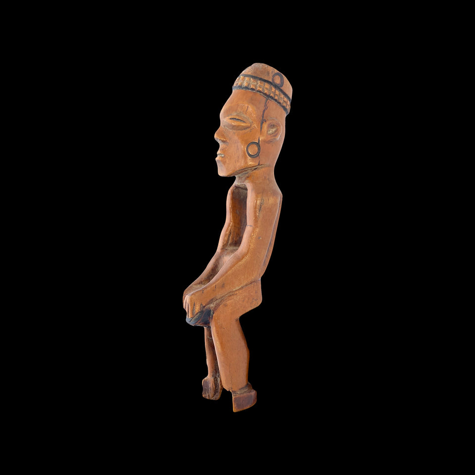 Joueur de Tambour Pendé en Bois (République Démocratique du Congo) - Début du XXe siècle