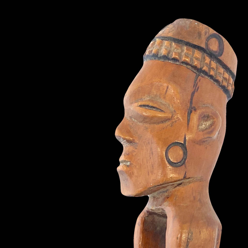 Joueur de Tambour Pendé en Bois (République Démocratique du Congo) - Début du XXe siècle