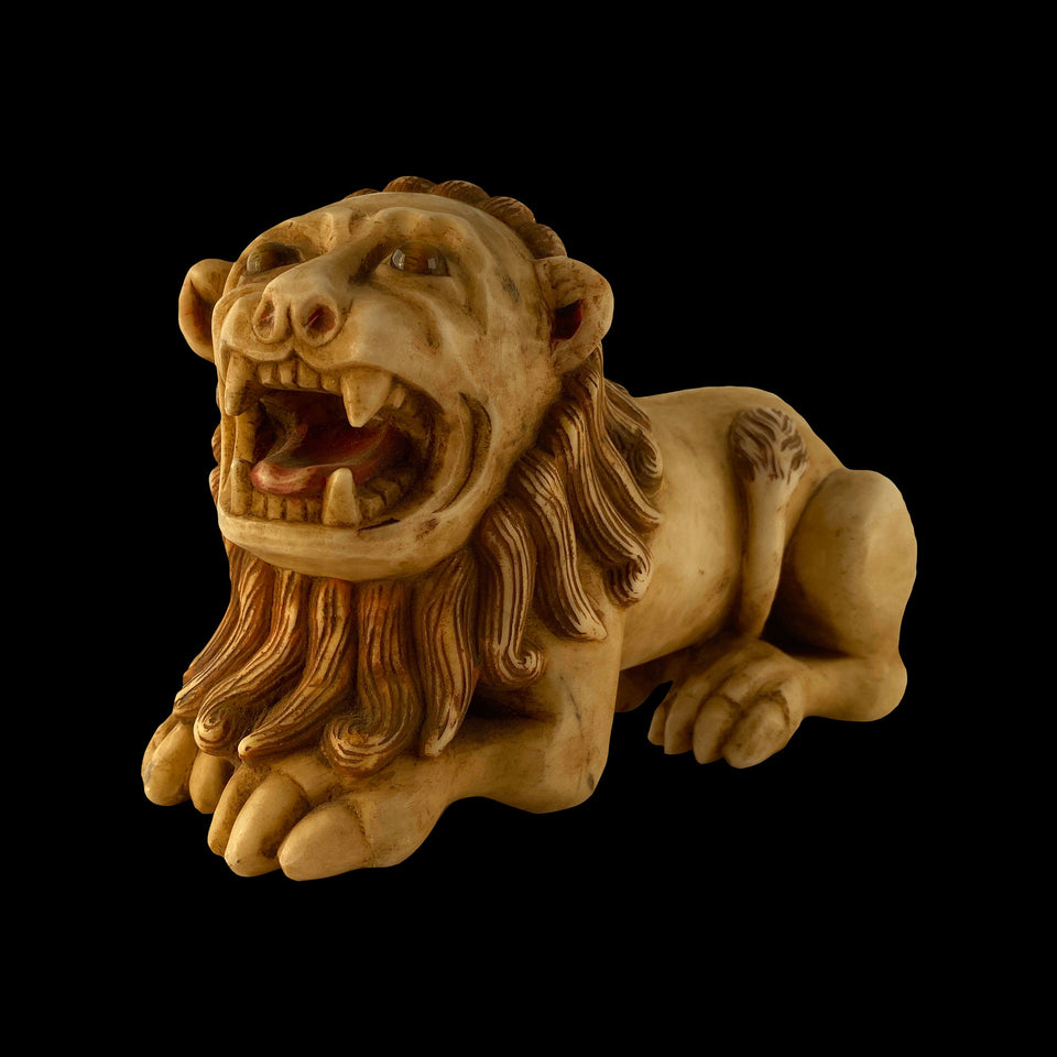 Lion en Albâtre Scuplté (Espagne) - XVIIIe siècle