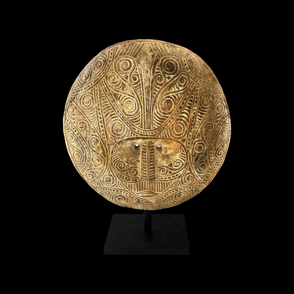 Masque de Façade des Moluques en Bois Sculpté (Indonésie) - XXe Siècle