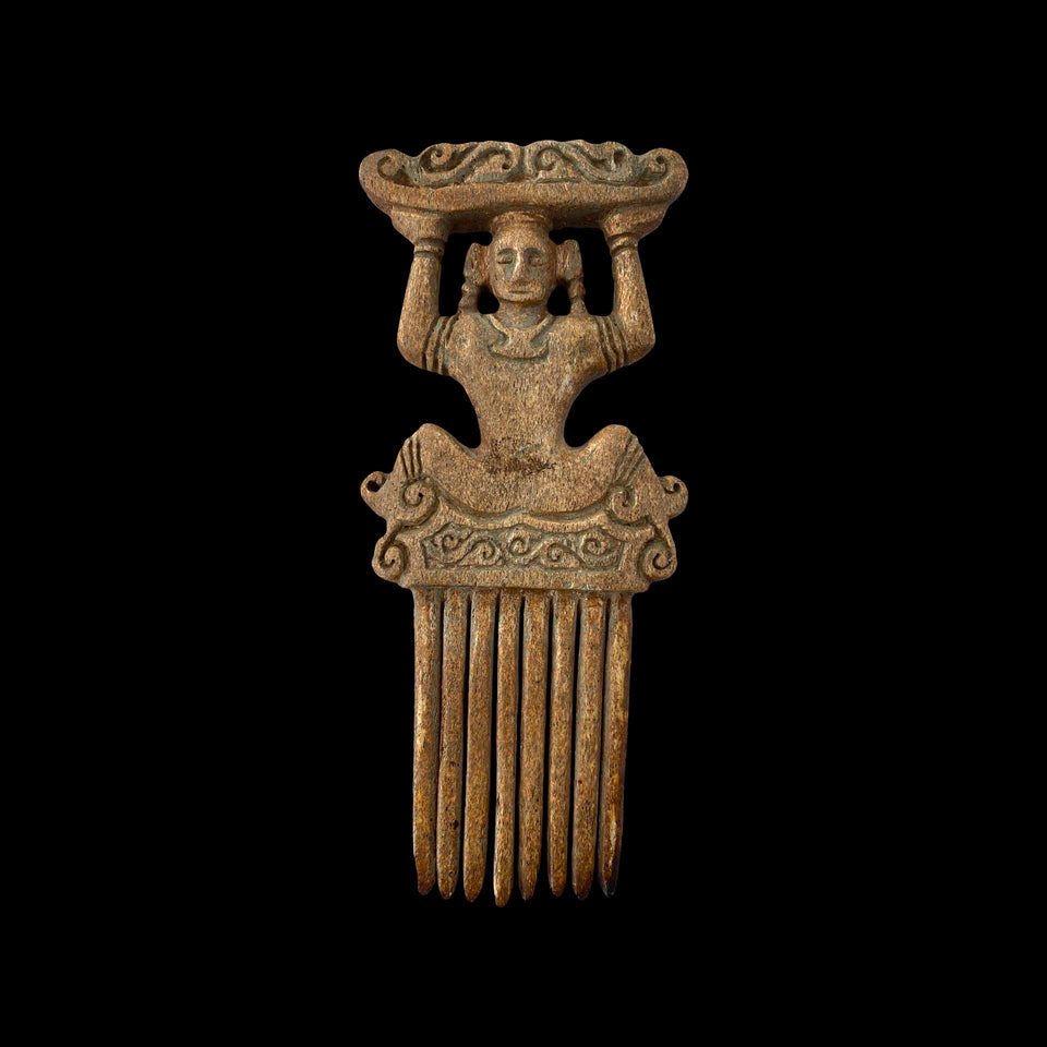 Peigne en Os de Buffle Sculpté (Indonésie) - Milieu du XXe siècle