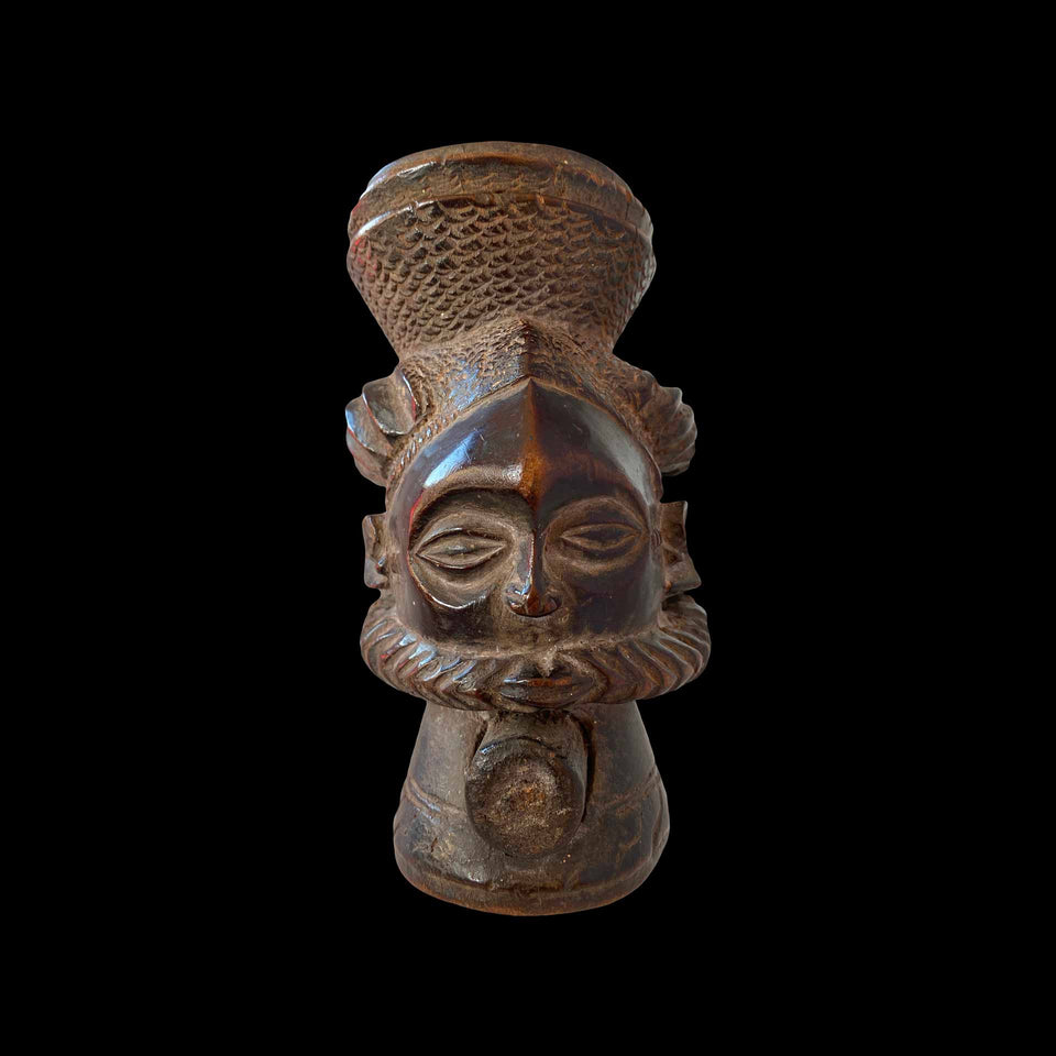 Pipe de Chefferie Kuba en Bois Sculpté (Congo) - XXe siècle