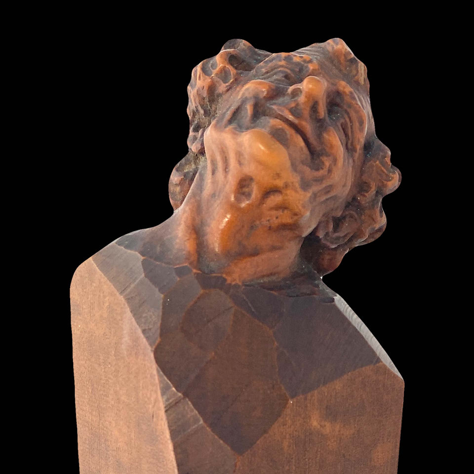 Tête Sculptée en Buis (France) - XVIII