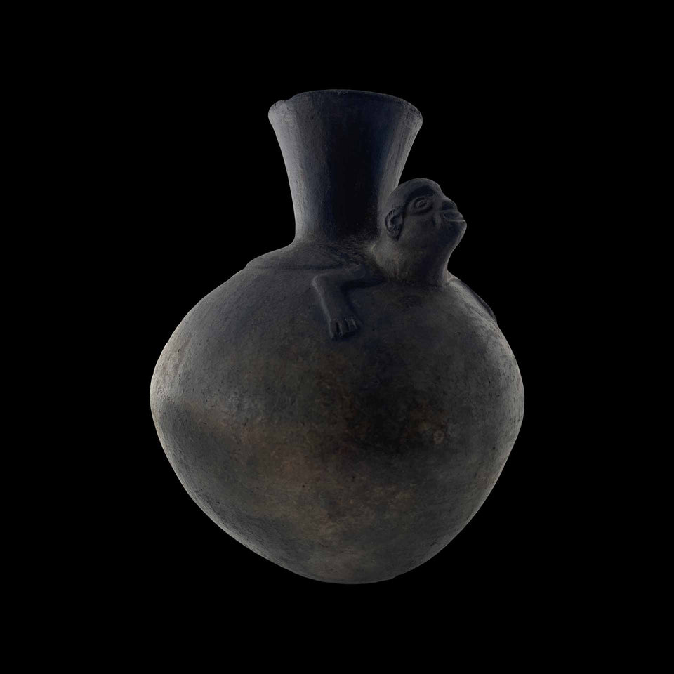 Vase Chimu en Céramique Noire (Pérou) - Xe/XIIe siècle