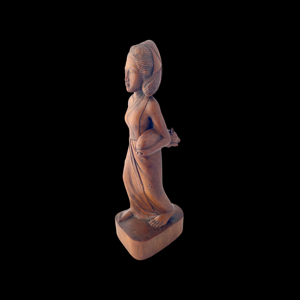 Statuette Femme et son Porcelet en Bois Sculpté (Bali) - Années 1930